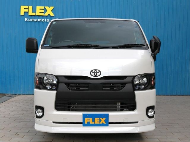 TOYOTA HIACE VAN 2WD 2020 Image 31