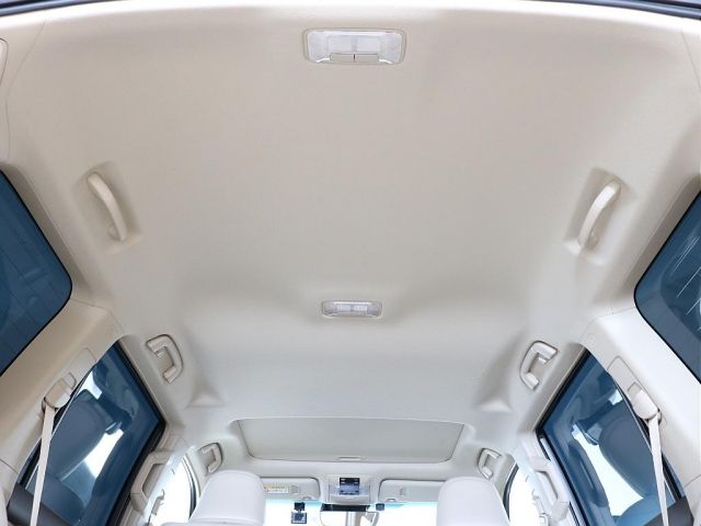 TOYOTA LANDCRUISER PRADO 2023 Image 31