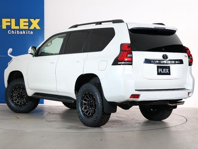 TOYOTA LANDCRUISER PRADO 2023 Image 31