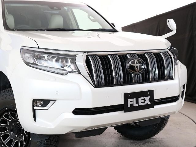 TOYOTA LANDCRUISER PRADO 2023 Image 31