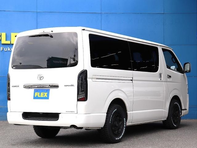 TOYOTA HIACE VAN 2WD 2022 Image 31