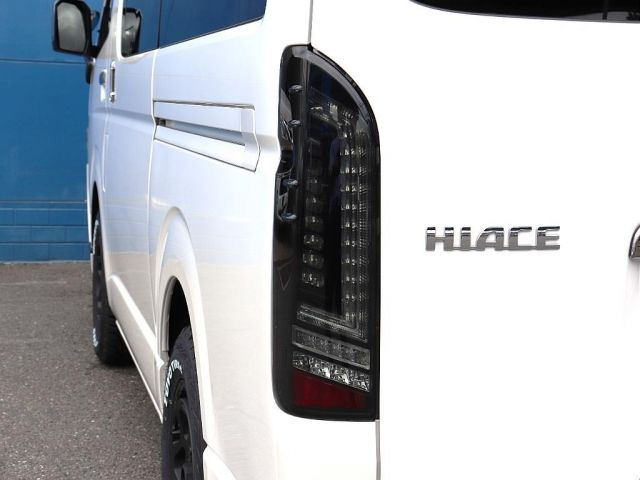 TOYOTA HIACE VAN 2WD 2022 Image 31