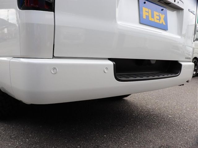 TOYOTA HIACE VAN 2WD 2022 Image 31