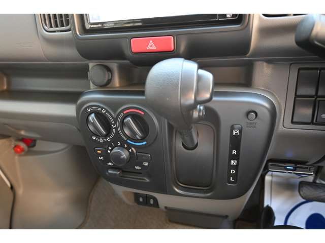 MITSUBISHI MINICAB VAN 2024 Image 31