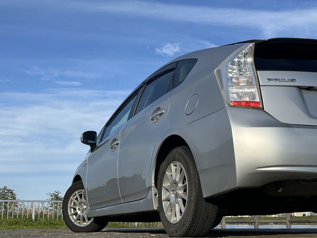 TOYOTA PRIUS 2010 Image 31