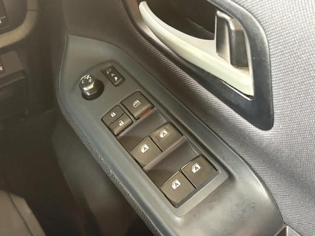 TOYOTA NOAH 2015 Image 31