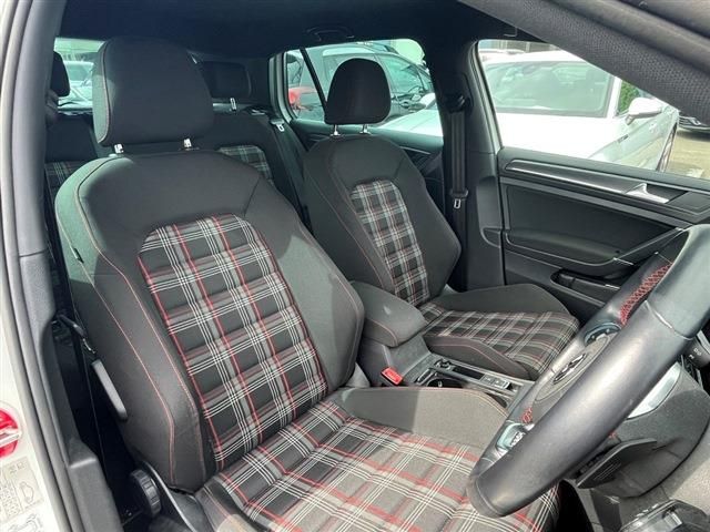 VOLKSWAGEN GOLF GTI 2017 Image 31