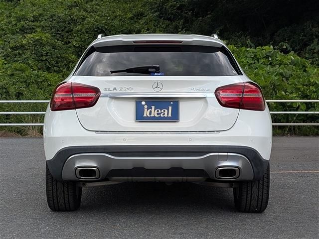 MERCEDES BENZ GLA CL 2018 Image 31