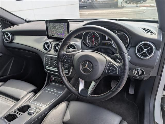 MERCEDES BENZ GLA CL 2018 Image 31