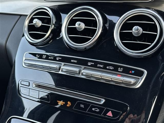 MERCEDES BENZ C CLAS 2018 Image 31