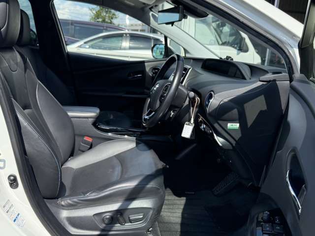 TOYOTA PRIUS 4WD 2019 Image 31