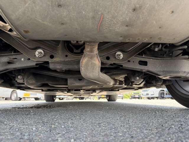 TOYOTA PRIUS 4WD 2019 Image 31