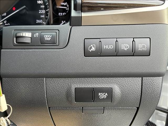 TOYOTA LEXUS LX570 AWD 2019 Image 31