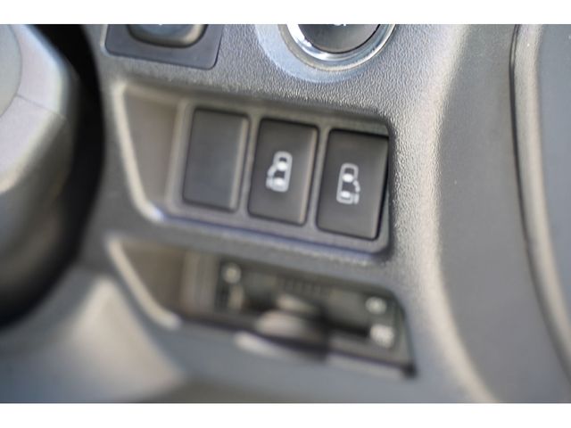 TOYOTA HIACE VAN 2WD 2017 Image 31