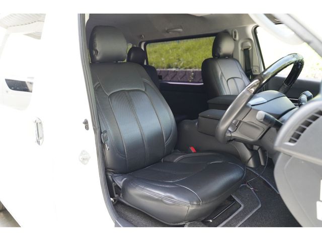 TOYOTA HIACE VAN 2WD 2017 Image 31