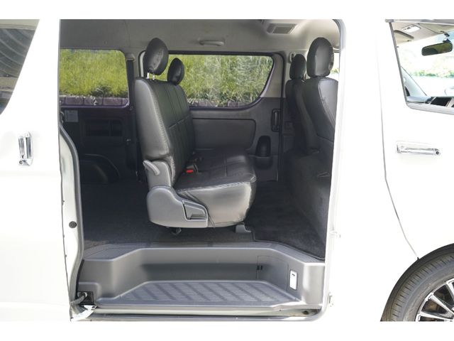 TOYOTA HIACE VAN 2WD 2017 Image 31