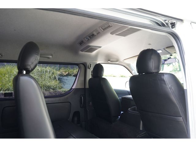 TOYOTA HIACE VAN 2WD 2017 Image 31