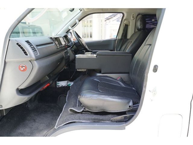 TOYOTA HIACE VAN 2WD 2017 Image 31