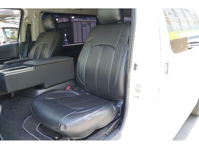 TOYOTA HIACE VAN 2WD 2017 Image 31