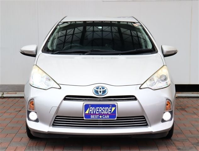 TOYOTA AQUA 2013 Image 31