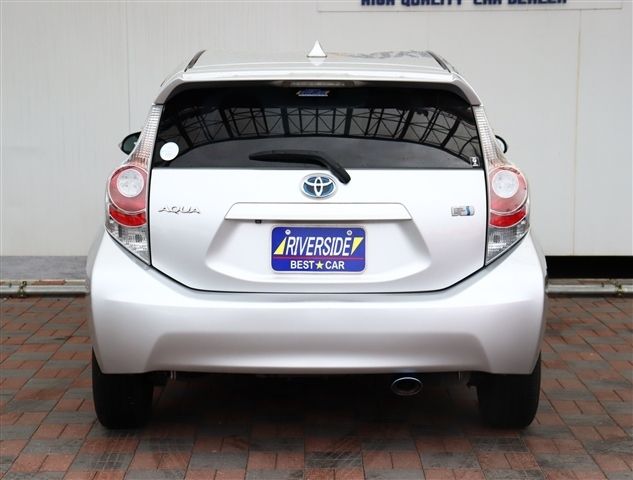 TOYOTA AQUA 2013 Image 31