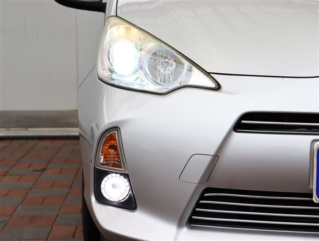 TOYOTA AQUA 2013 Image 31