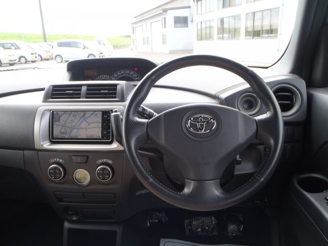 TOYOTA BB 2010 Image 31