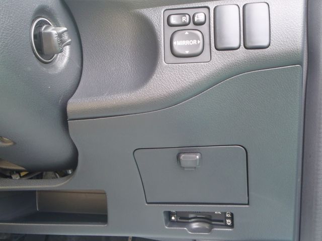 TOYOTA BB 2010 Image 31