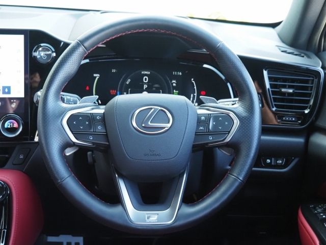 TOYOTA LEXUS NX450H+ AWD 2023 Image 31