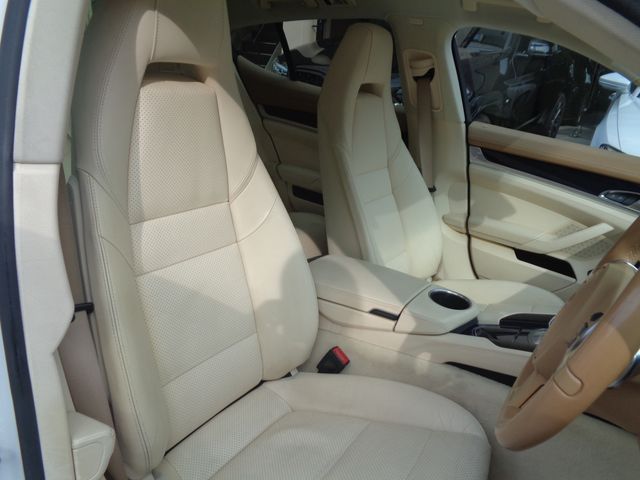 PORSCHE PANAMERA 2014 Image 31
