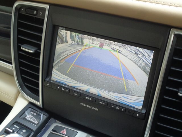 PORSCHE PANAMERA 2014 Image 31