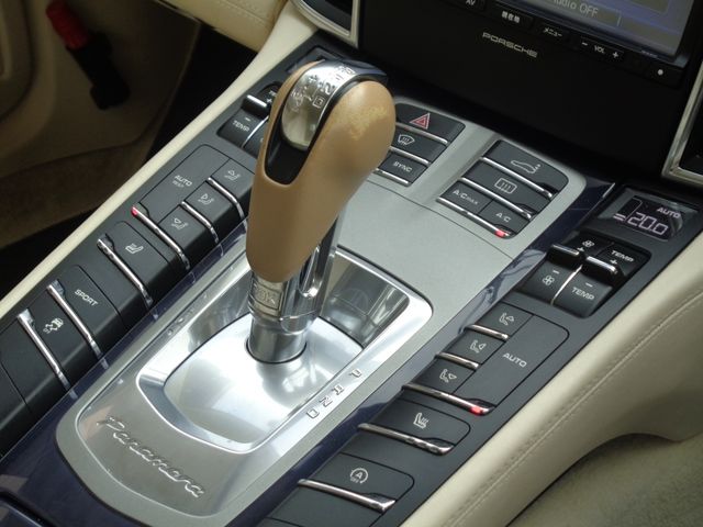 PORSCHE PANAMERA 2014 Image 31