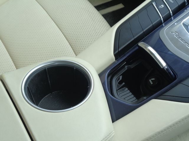 PORSCHE PANAMERA 2014 Image 31