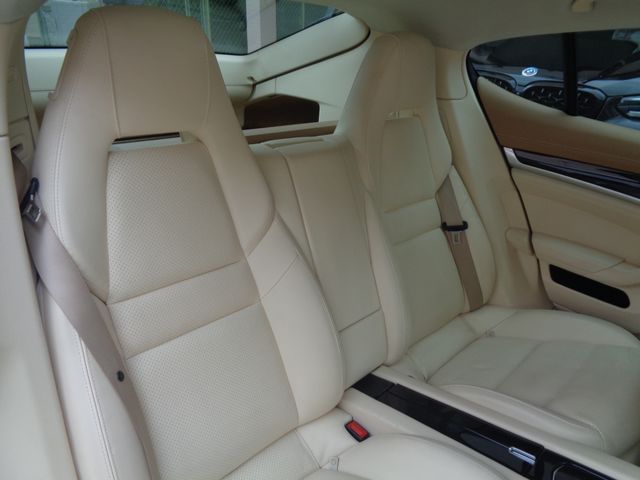 PORSCHE PANAMERA 2014 Image 31