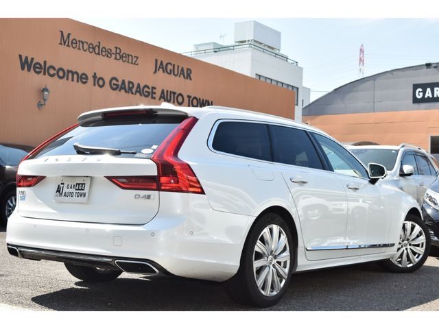 VOLVO V90 2018 Image 31