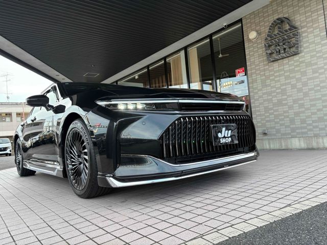 TOYOTA CROWN SEDAN HYBRID 2023 Image 31