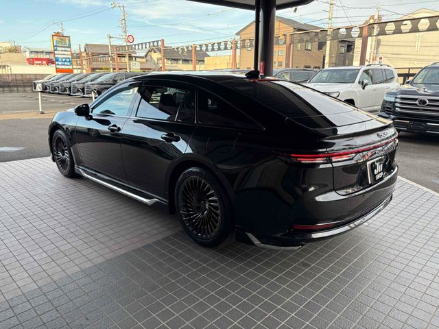 TOYOTA CROWN SEDAN HYBRID 2023 Image 31