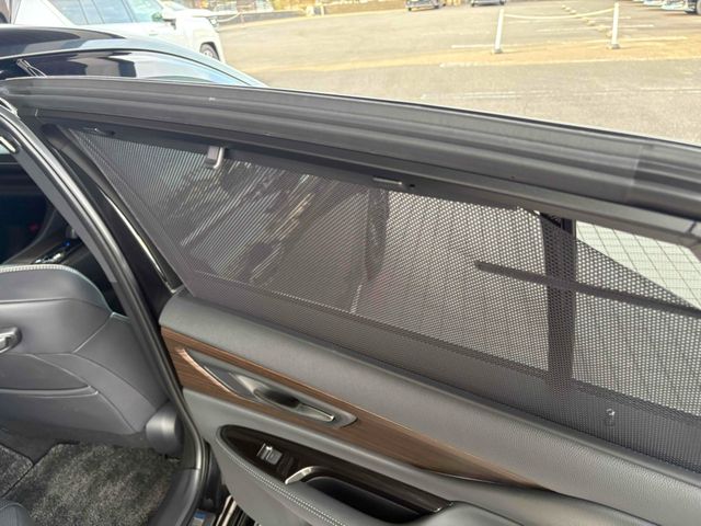 TOYOTA CROWN SEDAN HYBRID 2023 Image 31