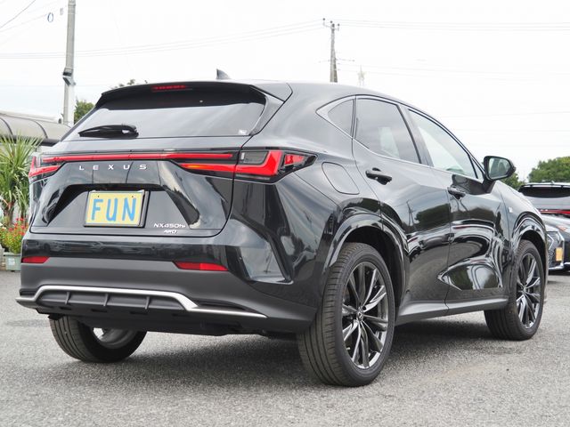 TOYOTA LEXUS NX450H+ AWD 2022 Image 31
