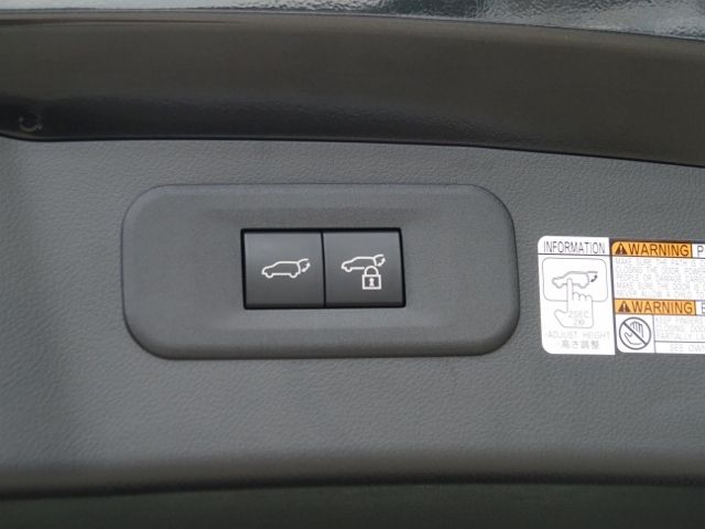 TOYOTA LEXUS NX450H+ AWD 2022 Image 31