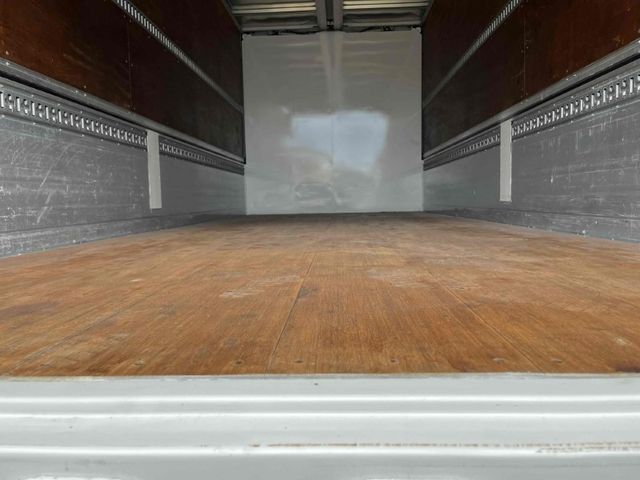 ISUZU FORWARD 2018 Image 31