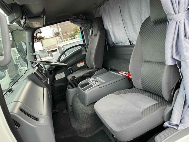 ISUZU FORWARD 2018 Image 31