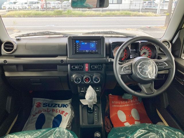 SUZUKI JIMNY NOMADE 2025 Image 31