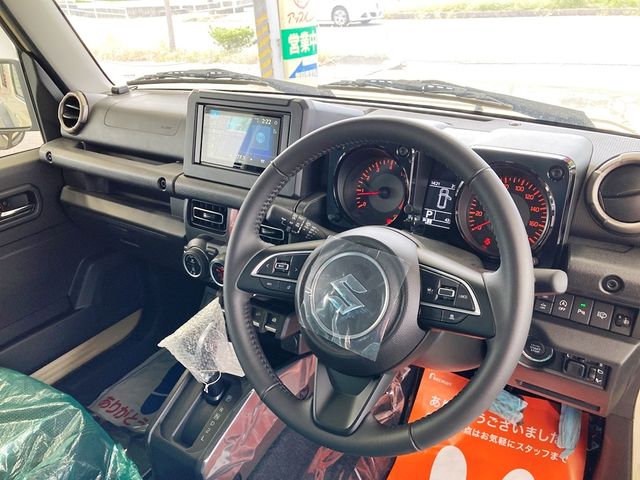 SUZUKI JIMNY NOMADE 2025 Image 31