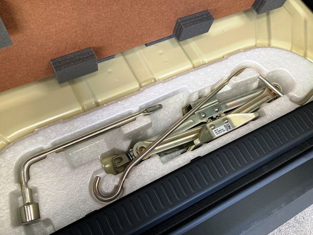 SUZUKI JIMNY NOMADE 2025 Image 31