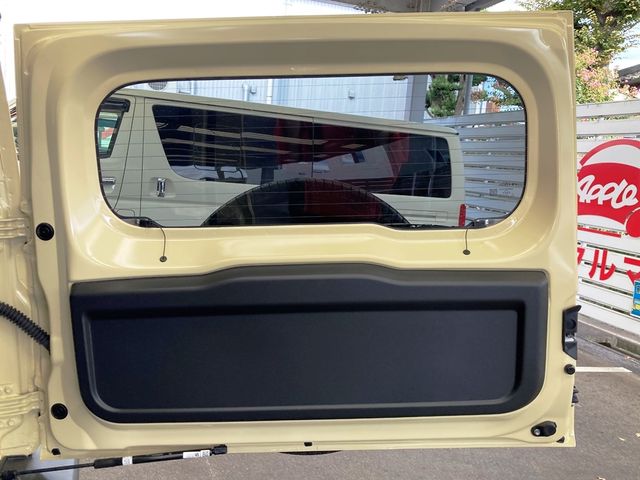 SUZUKI JIMNY NOMADE 2025 Image 31