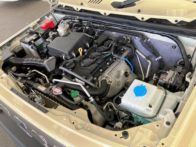 SUZUKI JIMNY NOMADE 2025 Image 31