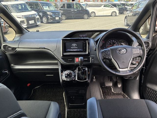 TOYOTA NOAH 4WD 2020 Image 31