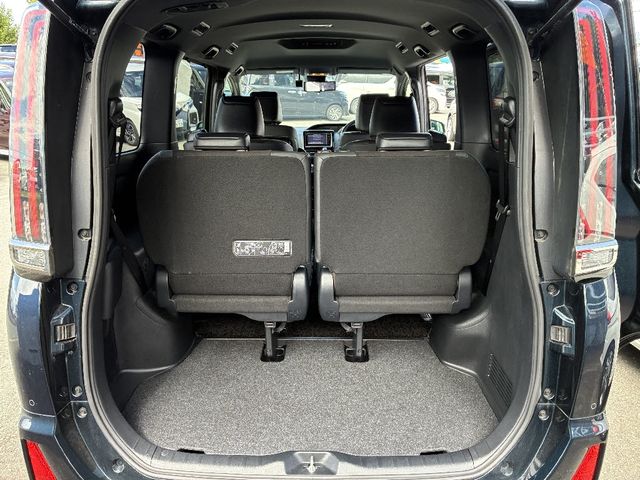 TOYOTA NOAH 4WD 2020 Image 31