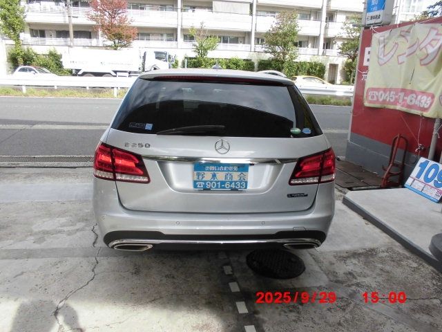 MERCEDES BENZ E CLAS 2013 Image 31